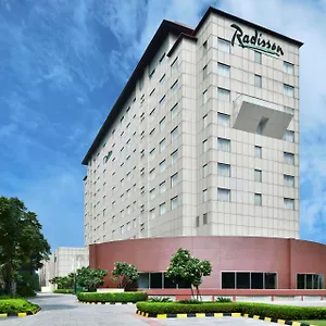 https://country-inn-suites-by-carlson.hotelsdelhi.org